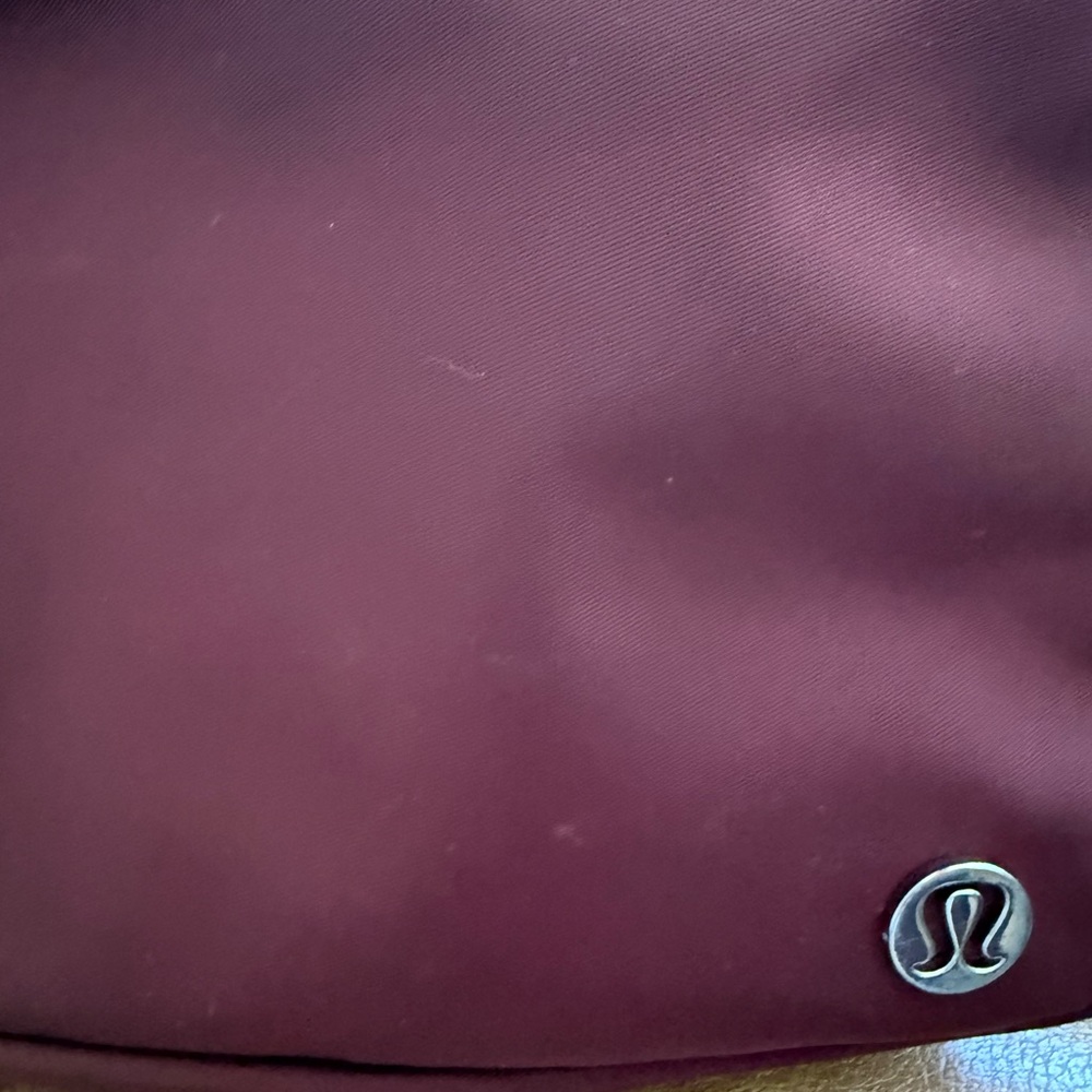 Lululemon Everywhere Belt Bag - Picture 3 of 6